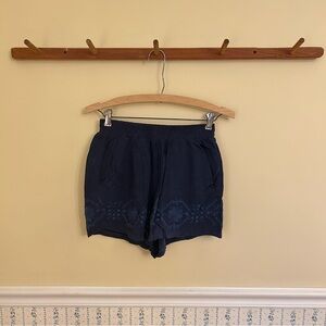 Sis Sis Embroidered Fabric Shorts